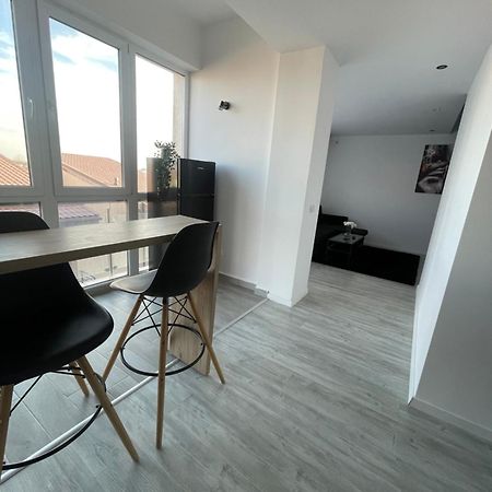 Marisah Residence #2 Otopeni Dış mekan fotoğraf