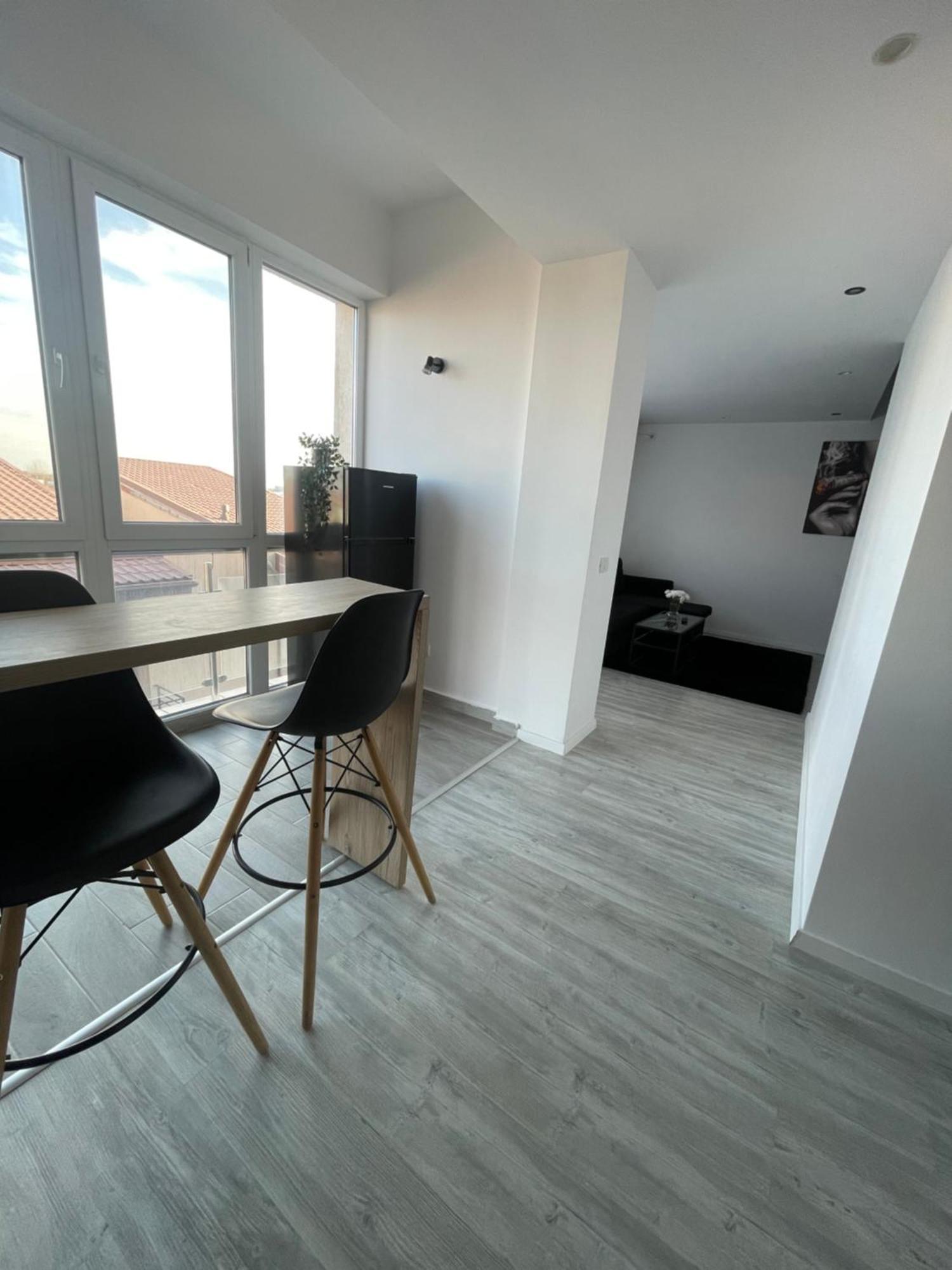 Marisah Residence #2 Otopeni Dış mekan fotoğraf
